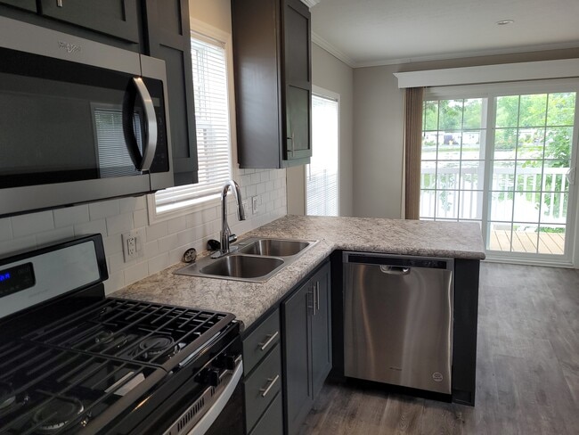 Photo - 14 Canal Dr