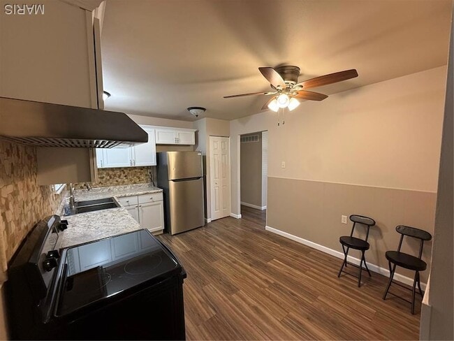 Photo - 3335 Ipswich Ln