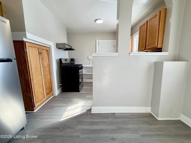 Photo - 729 S 39th St Unit 2