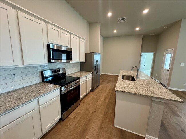 Photo - 801 Staglin St