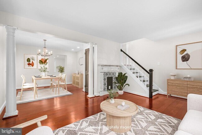 Photo - 2238 Meridian St