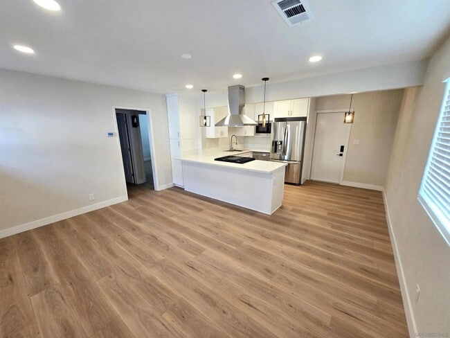 2130 E 5th St Unit 34