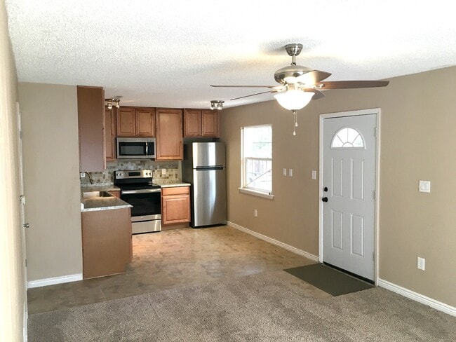 Building Photo - 3300 Madison Ave