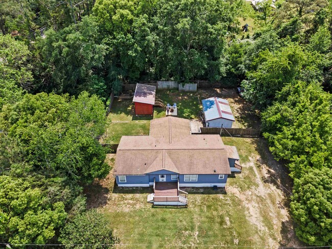 Photo - 4979 Moore Pond Rd House