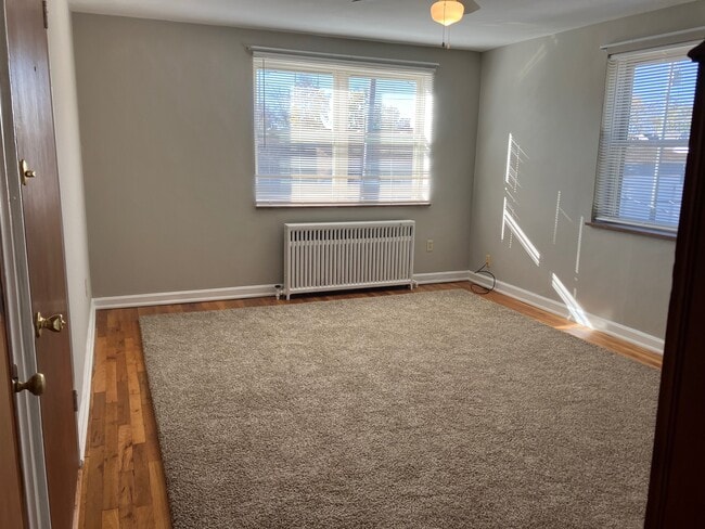 Photo - 4324 Schenck Ave Unidad #6