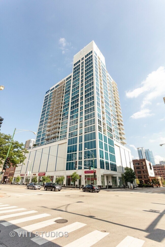 Building Photo - 757 N Orleans St Unit 1202