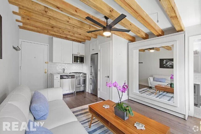 Building Photo - 56 Jane St Unit 4G Rental