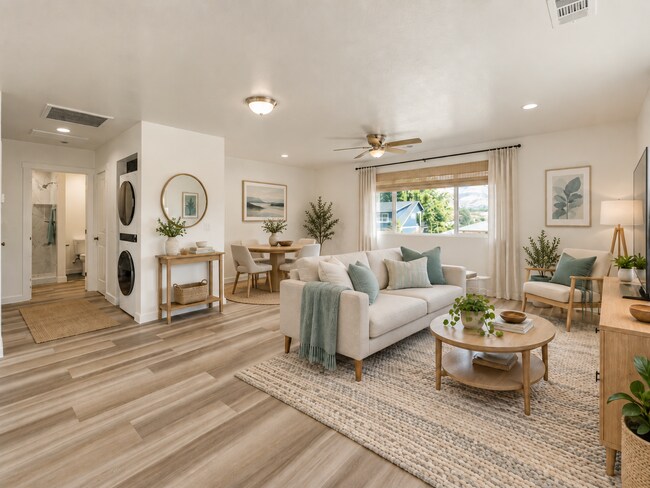 322-326 Lithia Ave Unit 322B