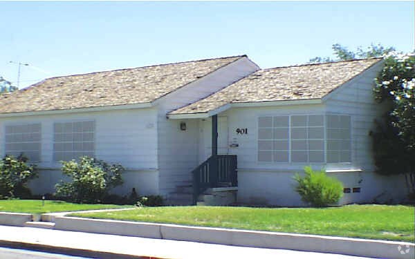Photo - Nolana Apartments