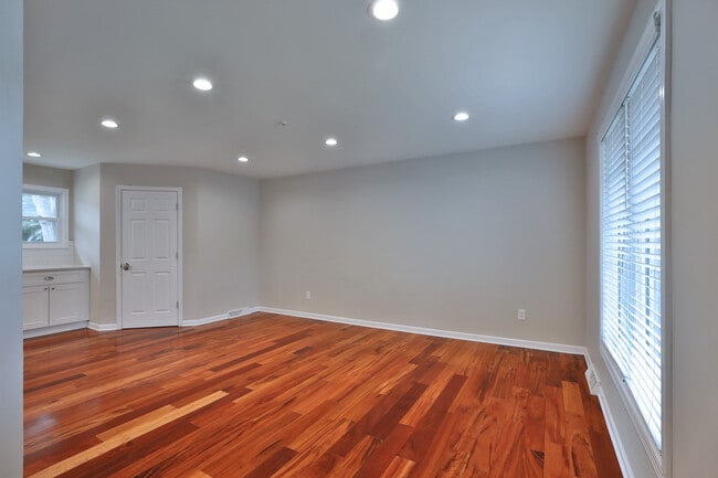 Photo - 7002 Wethersfield Pl