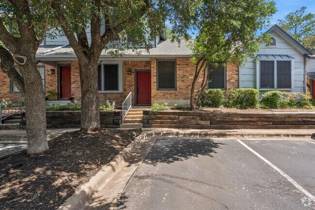 Building Photo - 1411 Gracy Farms Ln Unit 107 Rental