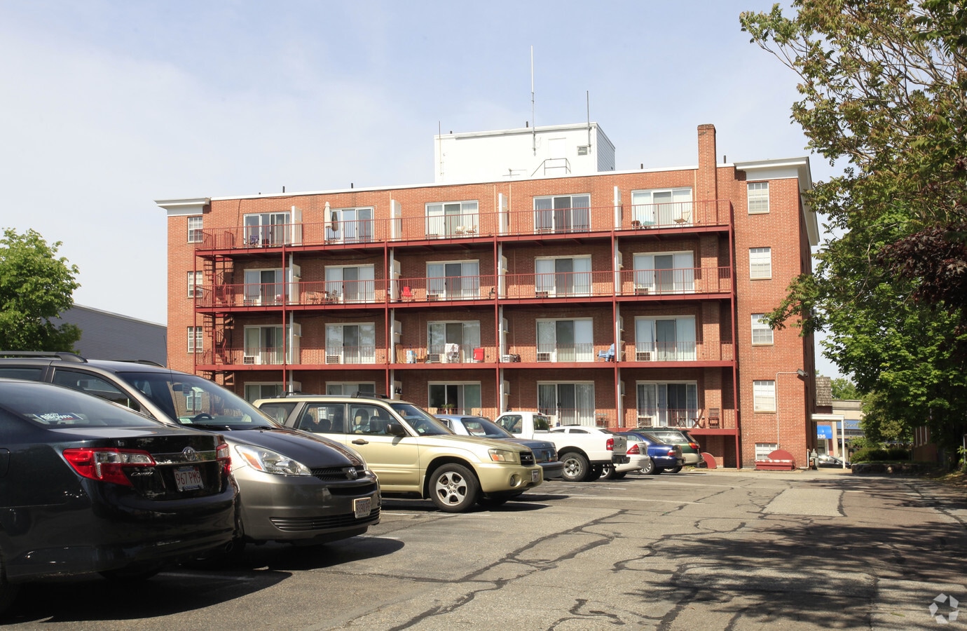 Photo - General Washington Apartments