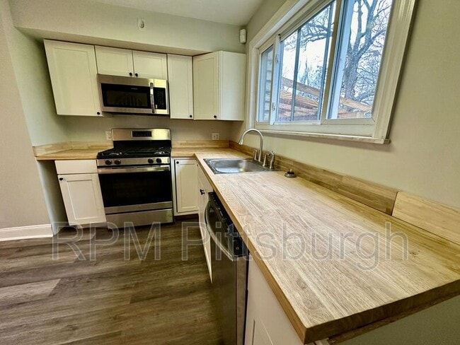 Photo - 1825 Rialto St