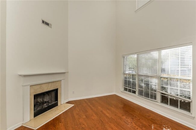 Photo - 6076 Camden Forrest Dr