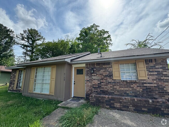 Building Photo - Provost Rental