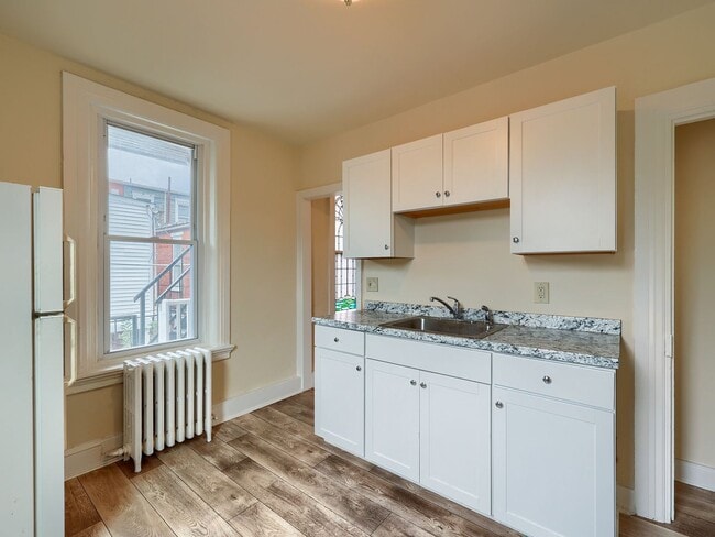 Photo - 211 Verbeke St Unit Apt #2