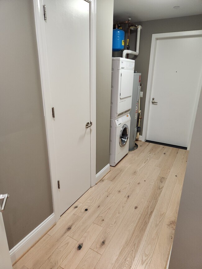 Photo - Turnberry Unit 1601