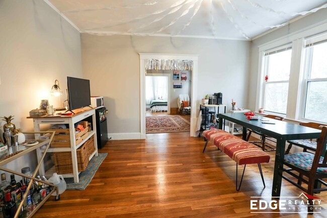 Photo - 21 Donnybrook Rd