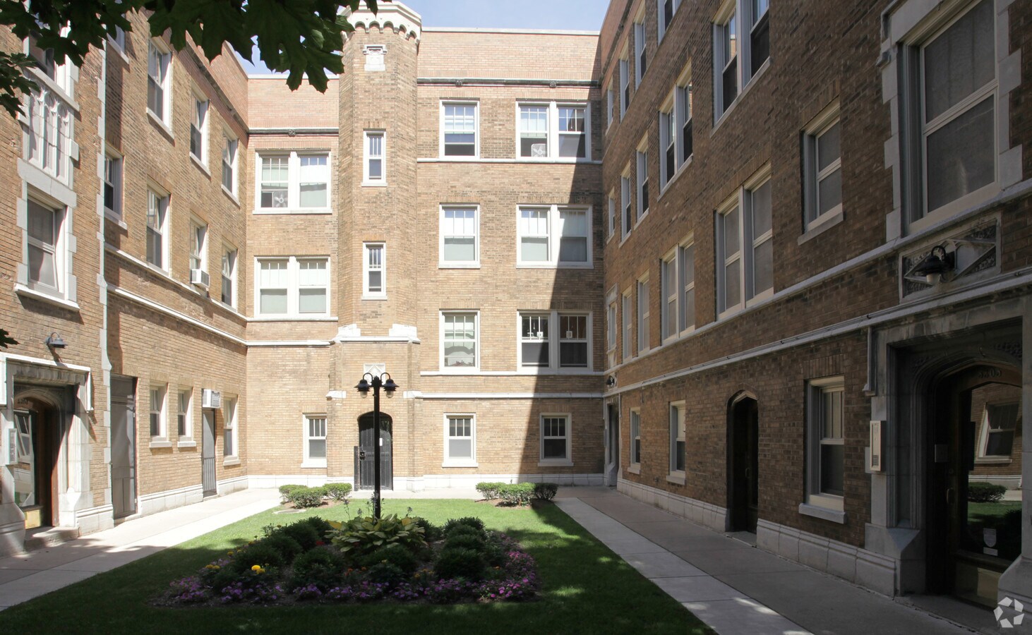 Photo - 5301-5323 S Kimbark Ave