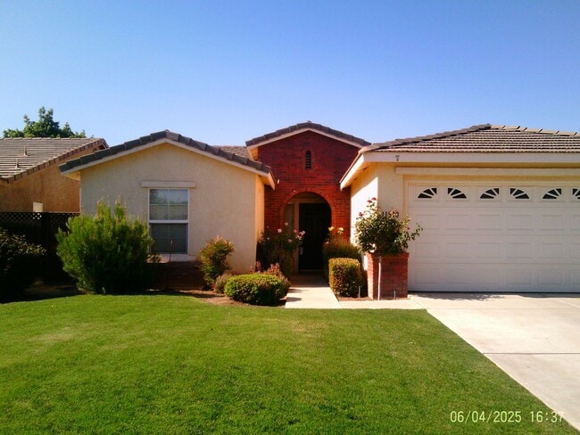 GRAND ISLAND PLACE !!! SEVEN OAKS - - GRAND ISLAND PLACE !!!  SEVEN OAKS - House