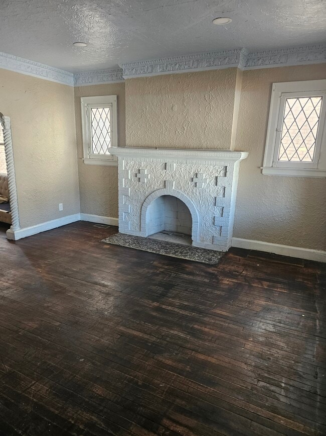 Building Photo - 14033 Cherrylawn St Rental