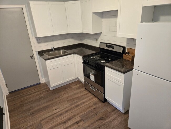 Photo - 1317 W 3rd St Unit 1317 W. 3rd St. Apt 1