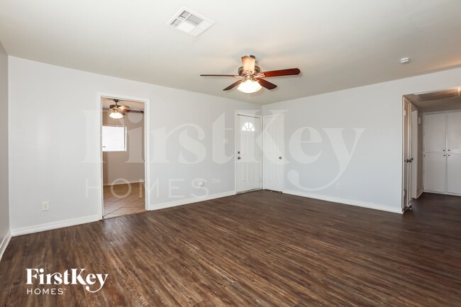 Photo - 4739 E Sunland Ave