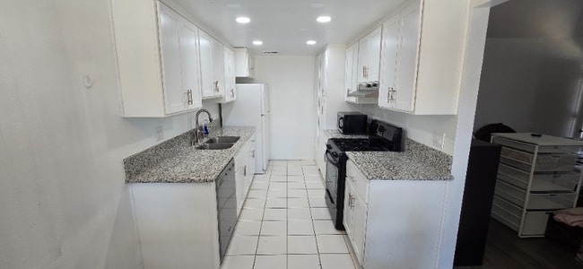 Building Photo - 1437 Clemson Way Rental