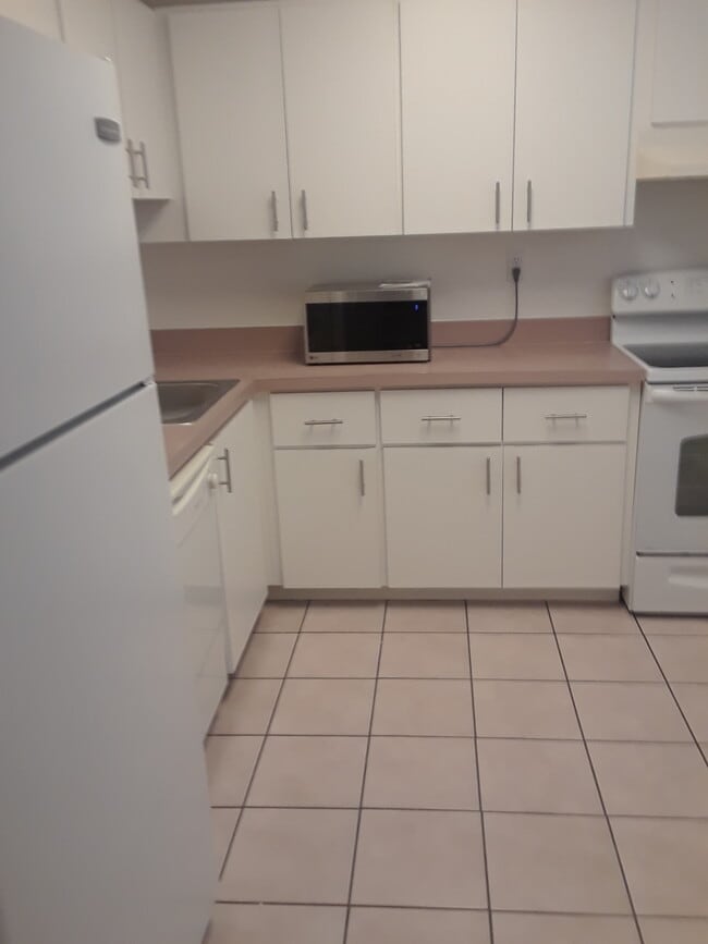 Cocina - 8103 Camino Real Unidad C413