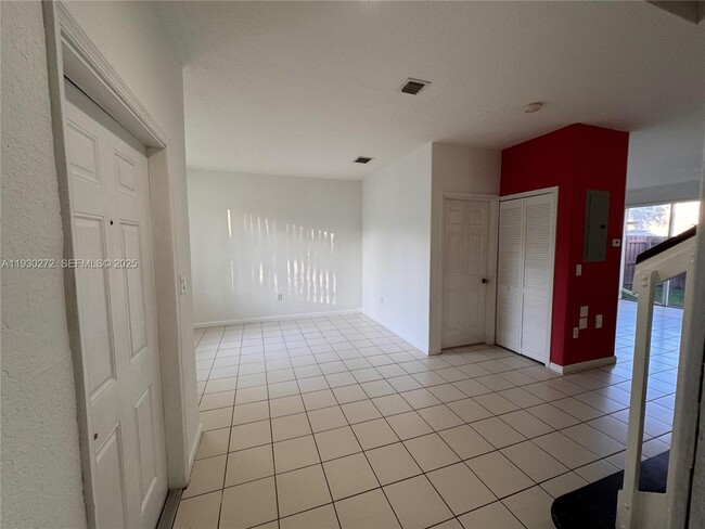 Photo - 2525 SE 15th Pl