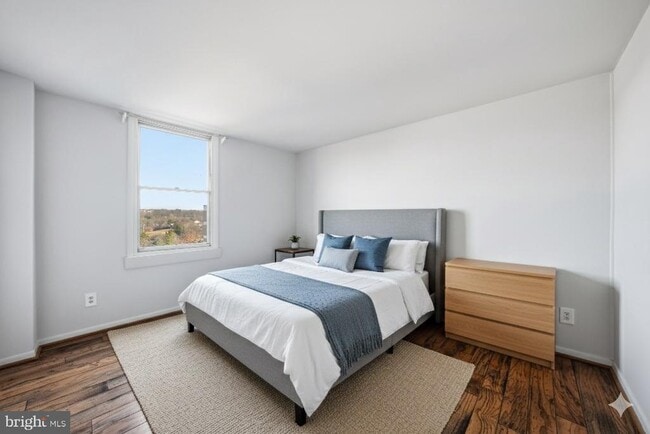 Photo - 4600 Duke St Unit 1623