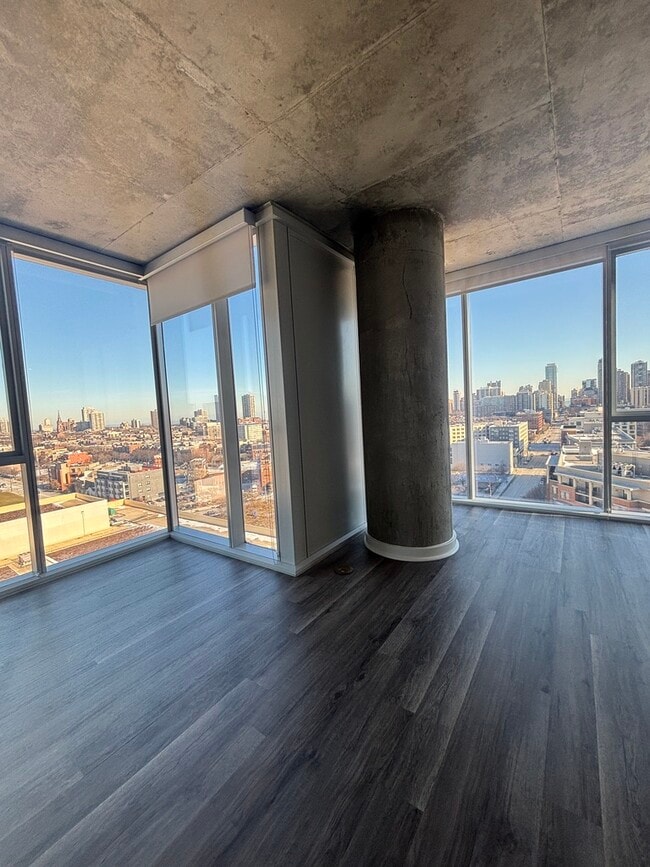 On A Clear Day - 1160 N Larrabee St Unit 1016