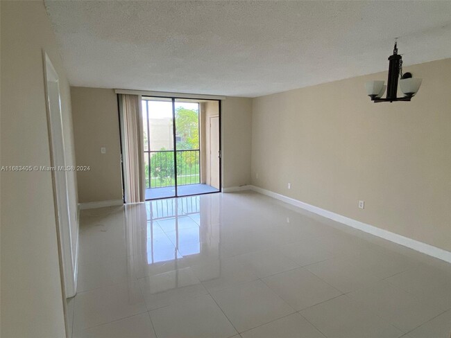 Photo - 8035 SW 107th Ave Condominio Unidad 316