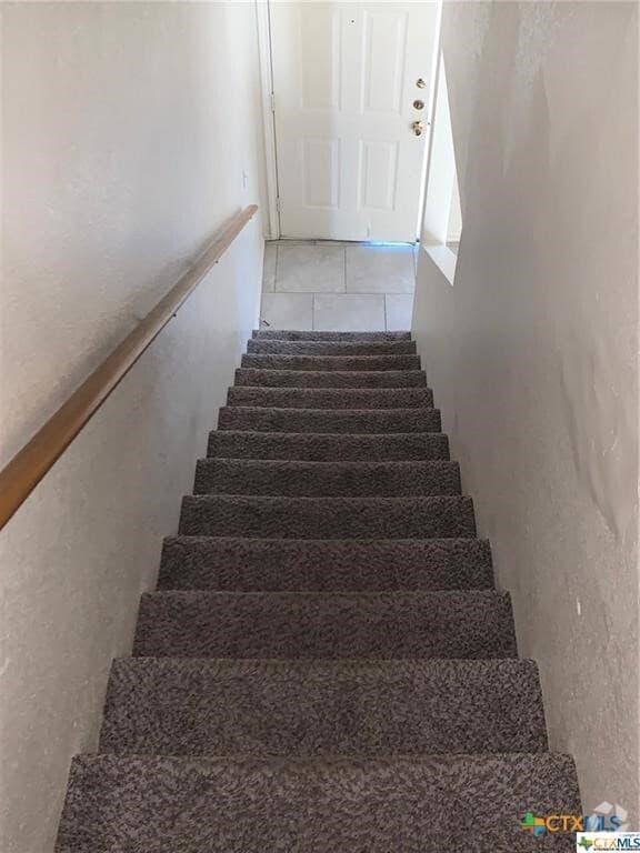 Building Photo - 2807 Vernice Loop Unit B Rental