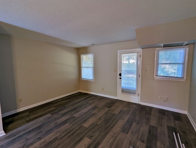 502 Forest Dr Unit A