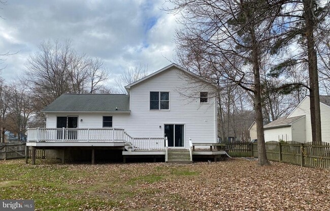 Photo - 702 Cloverfields Dr
