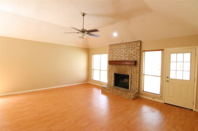 Photo - 3118 Settlers Way Blvd