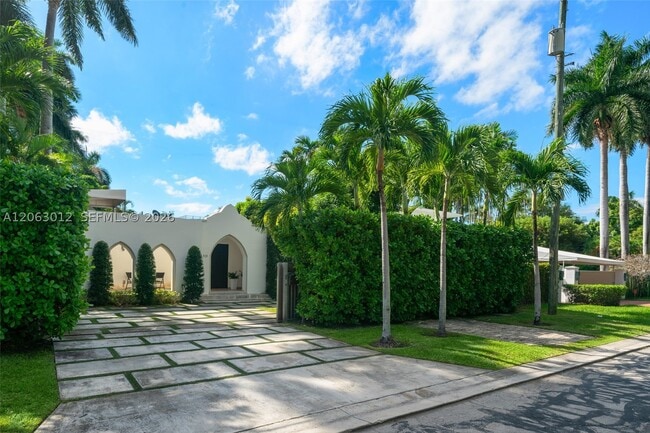 Building Photo - 110 3rd San Marino Terrace
