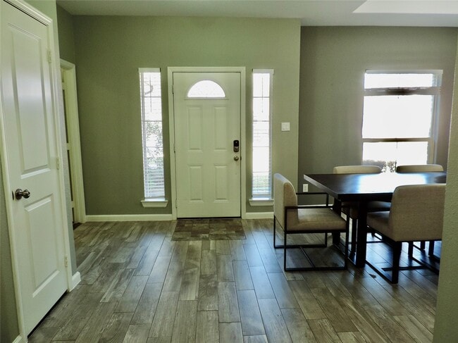 Photo - 2730 N Colosseum Ct