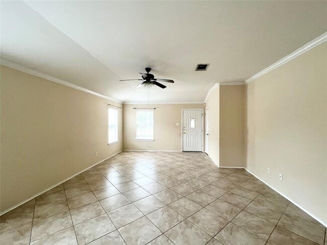 2428 Green Meadows Ln