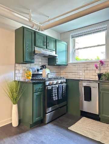 Kitchen in renovated 2BD 1 BA - Lincoln Court Apartments