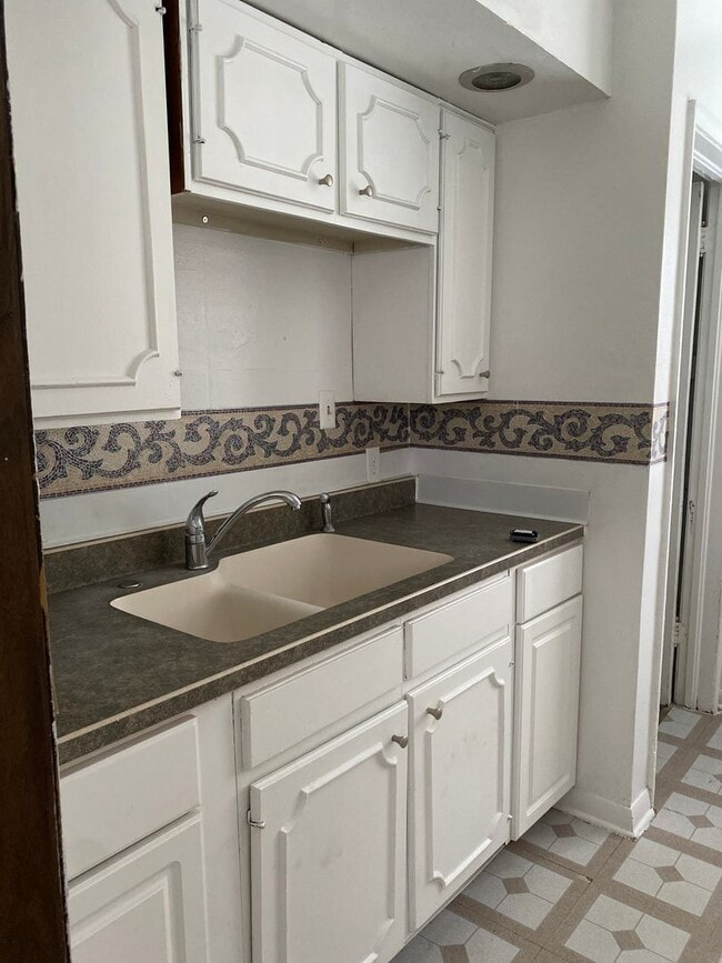 Photo - 624 Dundee Ave