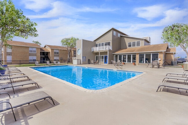 Shadow Bend Apartments
