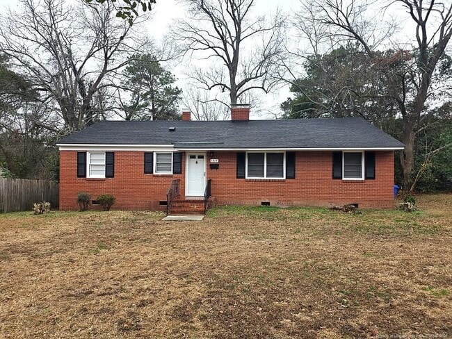 Building Photo - 1917 Catawba St