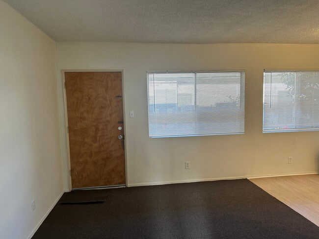 Photo - 11914 Downey Ave