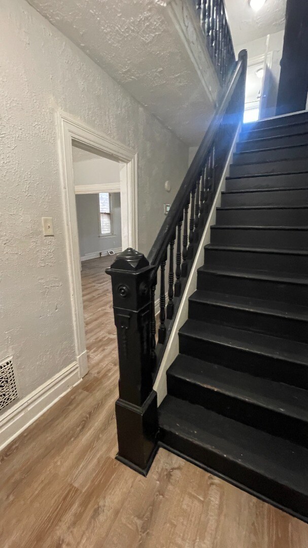 Photo - Spacious 4-Bedroom Home with 2 Full Bathrooms – Section 8 Approved and Ready for Move-In!