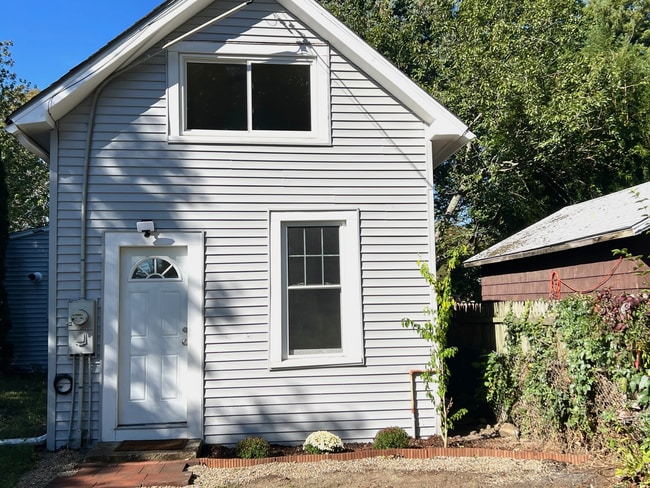1491 Elm St Unit 3