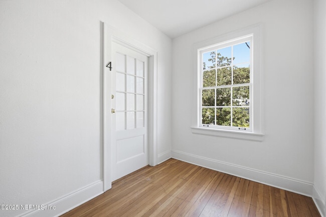 Photo - 3110 Oak St Unit 4