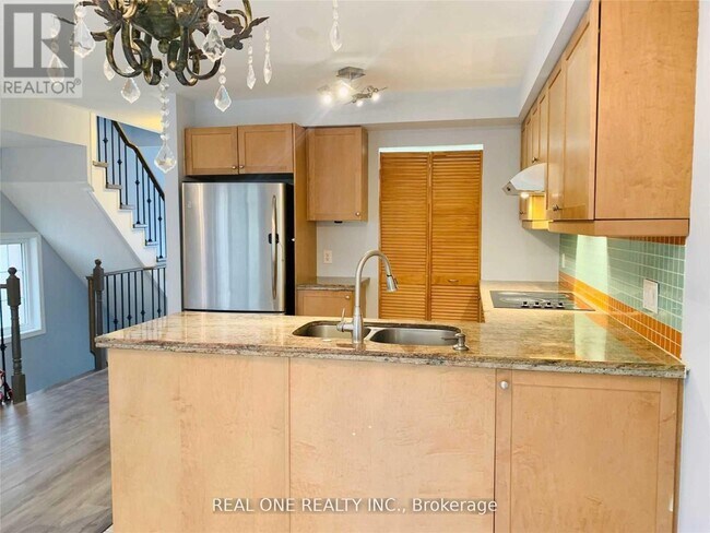 Photo - 1850 Kingston Rd