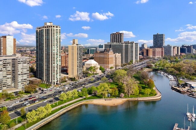 Building Photo - 3450 N. Lake Shore Drive Rental